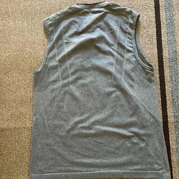 Lululemon swift tech muscle tank - Picture 5 of 8